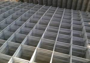 A mesh with cells 15x15 cm or 10x10 cm is suitable for laying a water floor.