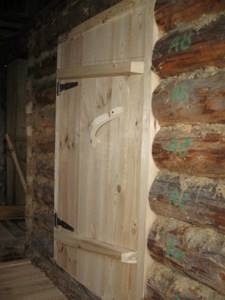 photo: how to insulate a door in a bathhouse