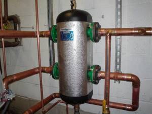 Hydraulic separator in the heating system