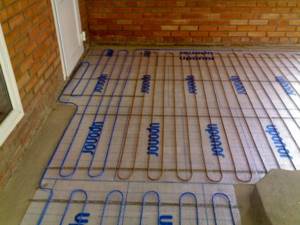 Cable heated floor