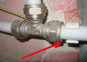 How to connect and install metal-plastic pipes without leaks