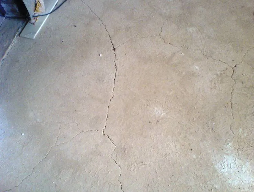 How the floor cracks