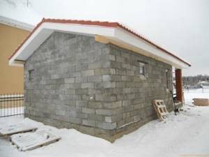 How to insulate a cinder block bathhouse from the inside