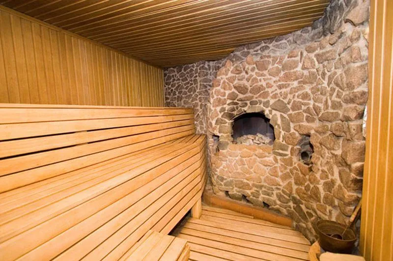 how to insulate a bathhouse from the inside