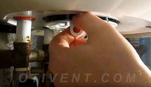 How to remove a heating element from a boiler heater