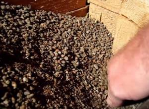 Expanded clay has many valuable properties that are not present in modern insulation materials