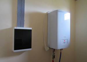 Wall-mounted heating element electric boiler
