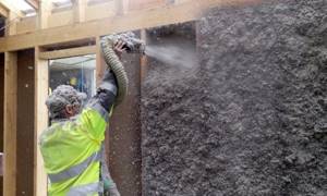 The optimal density for applying cellulose wool on walls is 65 kg/cubic meter