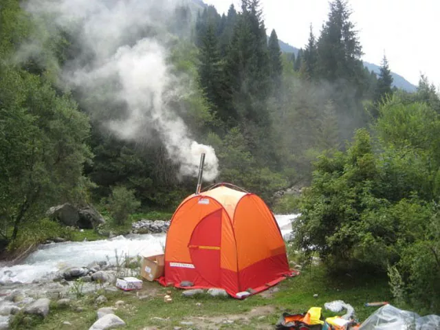 палатка баня с печкой для туризма 1