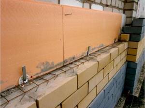 expanded polystyrene for insulating a brick wall