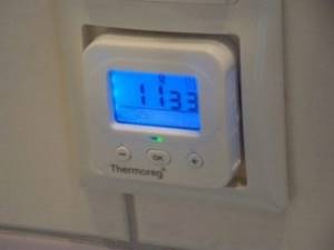 The floor heating thermostat burns out