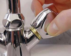 Step-by-step guide to installing a kitchen faucet