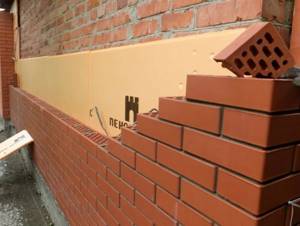 Application of EPS in walls