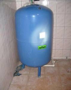 Expansion tank for water supply: hydraulic tank design, installation, calculation
