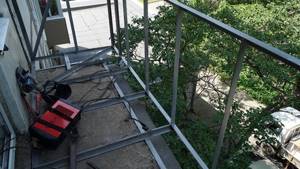 Do-it-yourself repair, enlargement, insulation, glazing and finishing of a balcony in Khrushchev - step-by-step instructions with photos and descriptions