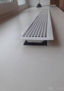 Grille in the countertop above the radiator: types and installation, characteristics