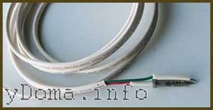 Thermistor MMT-4 is soldered to the wire and insulated with cambric