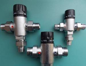 Three way safety valves