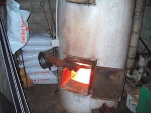 Solid fuel boiler