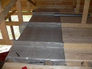 Insulation of the floor from below with foam