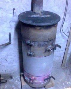 Vertical oven from a gas cylinder