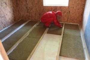 Wind and moisture protection for floors