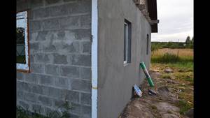 Selecting a mixture for plastering cinder block walls on the facade